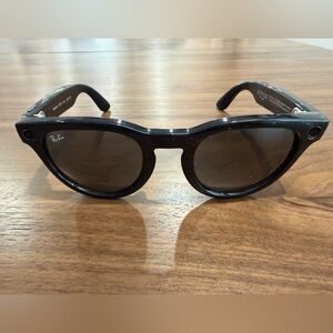 Ray-Ban Meta Low Bridge Headliner - Gen 2